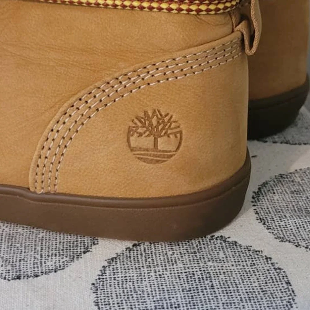 Timberland Women's Dausette Fleece Fold-Down Boots Wheat Nubuck Size 8